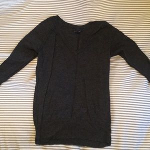 American Eagle Gray 3/4 sleeve sweater